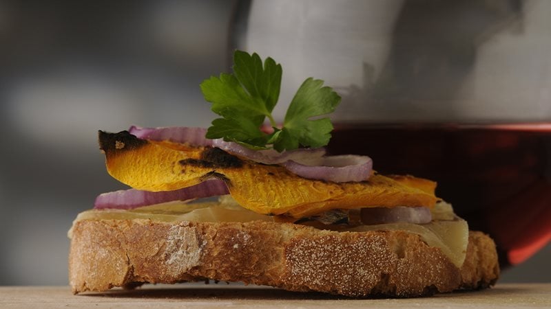 Tartine con petto di pollo e zucca delica_16_9